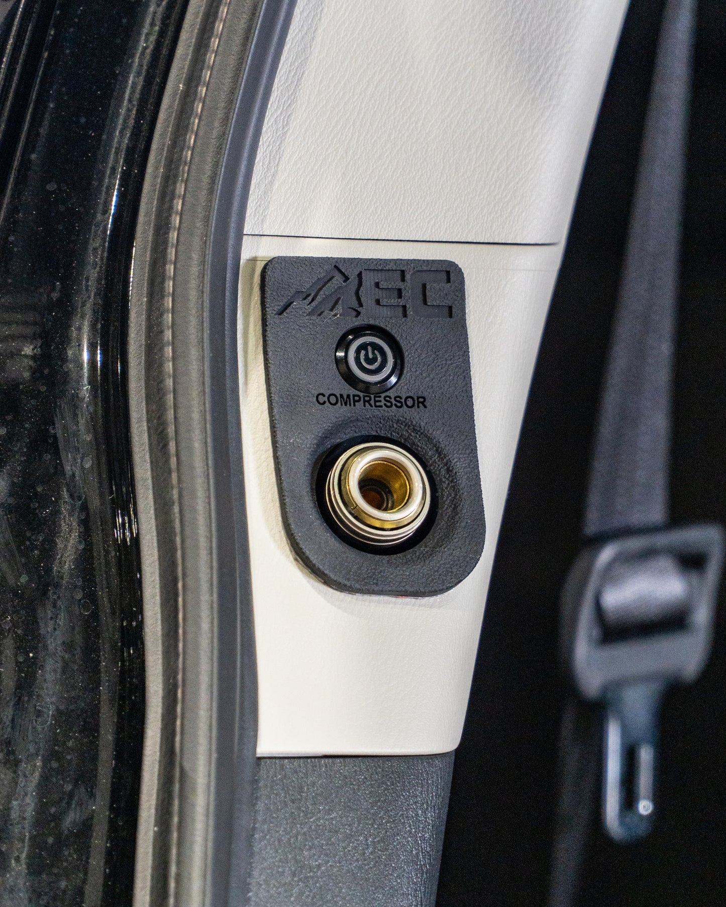 Air Outlet to suit Y62 Nissan Patrol Rear Pillar